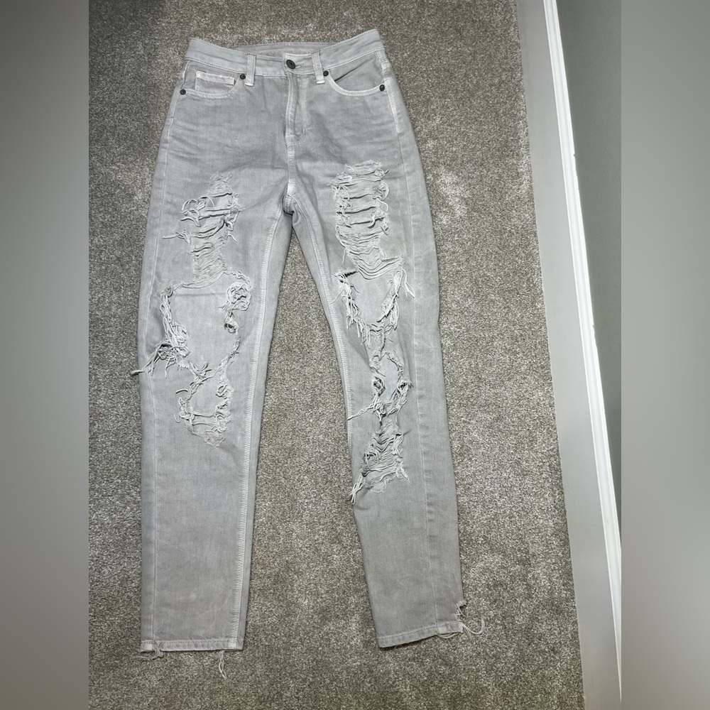 Women’s American Eagle skinny jeans